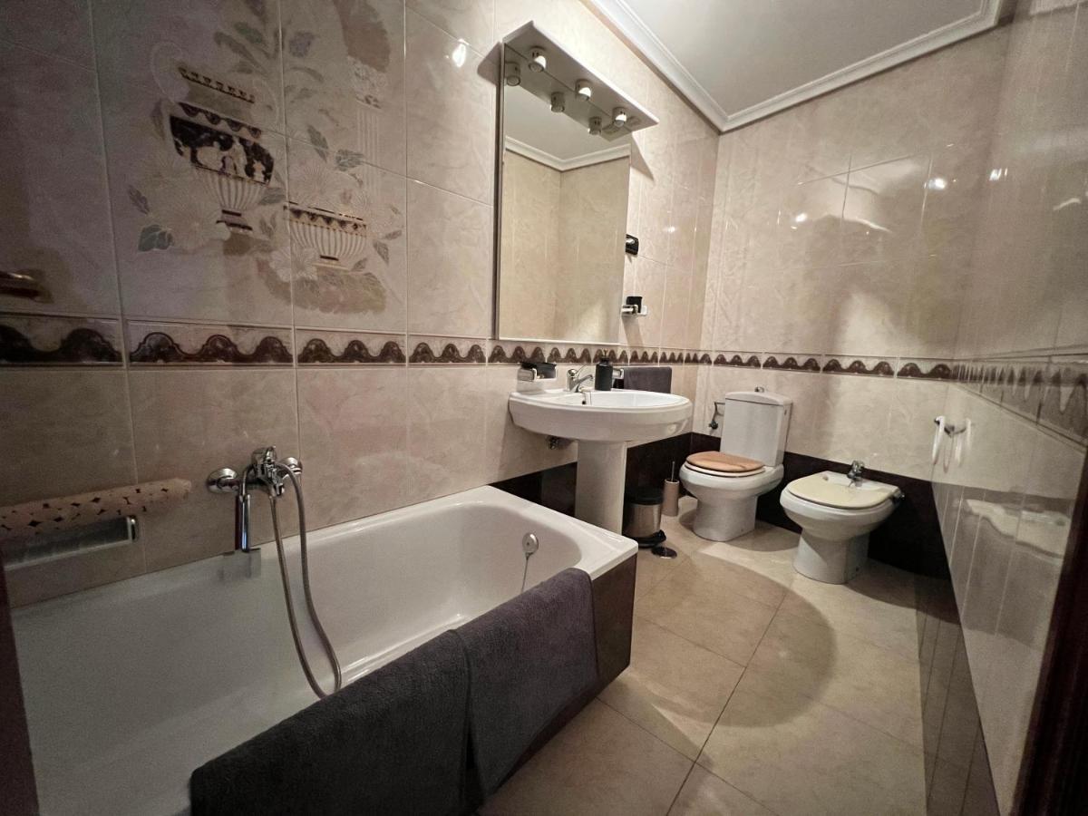 Las Parras House - Casa En Torredelcampo Экстерьер фото